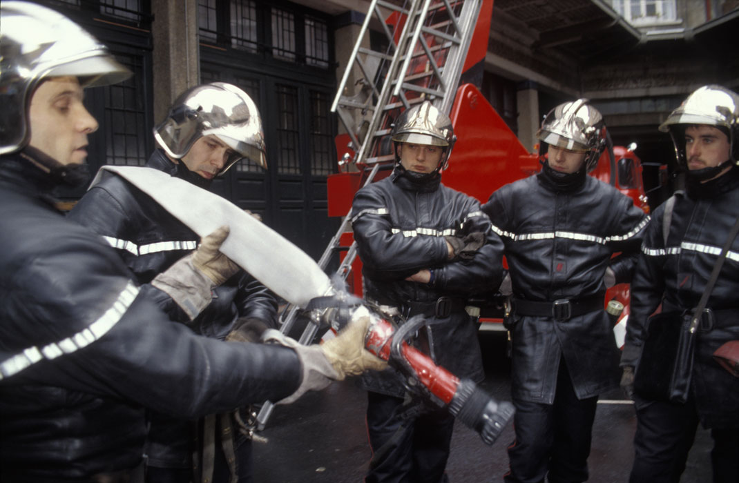 Brigade De Sapeurs-pompiers De Paris Paris Nous Voilà